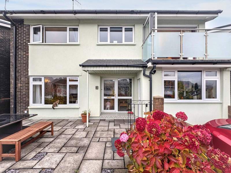 Glyncoli Close, Treorchy, Rhondda Cynon Taf, CF42 6SU